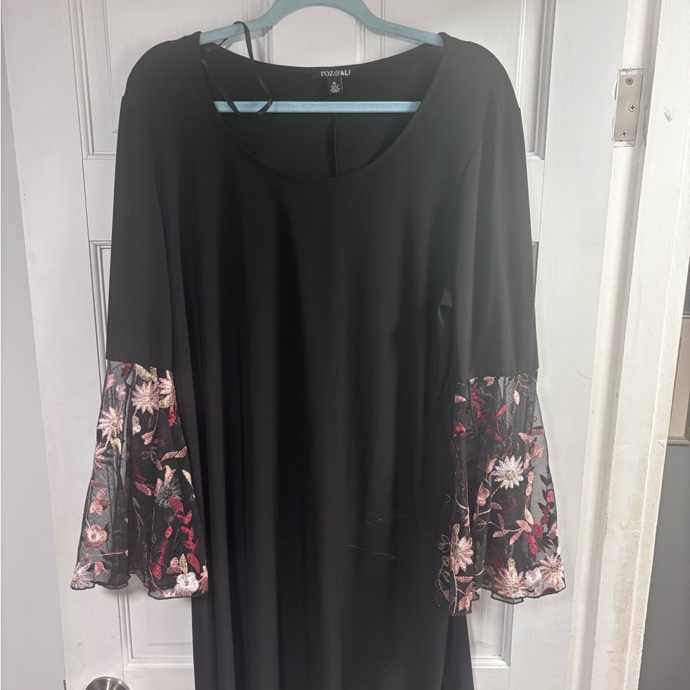Roz & Ali Black and Pink Embellished Bell Sleeve Dress